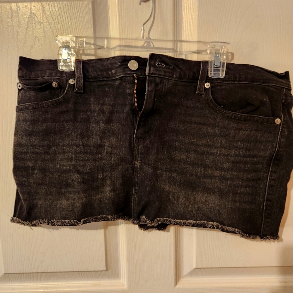 Levi's Black Distressed Denim Mini Skirt